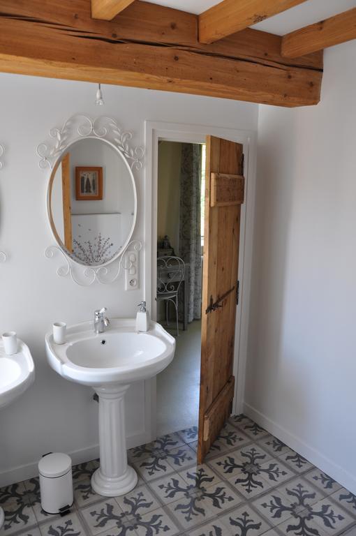 B&B La Cerisaie Francheleins Стая снимка